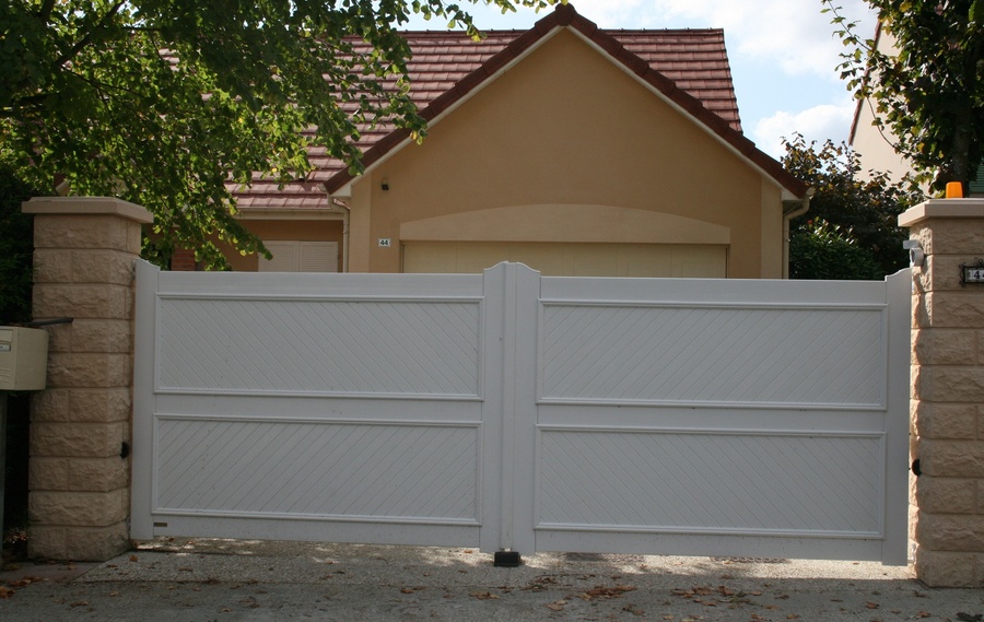 Nos modèles de portails PVC à Monnaie