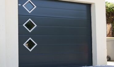 Portes de garage &agrave;&nbsp;MONNAIE